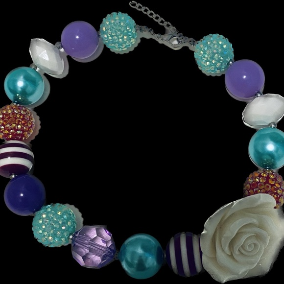 Choker Necklace Nice White Resin Rose Flower - Picture 2 of 3